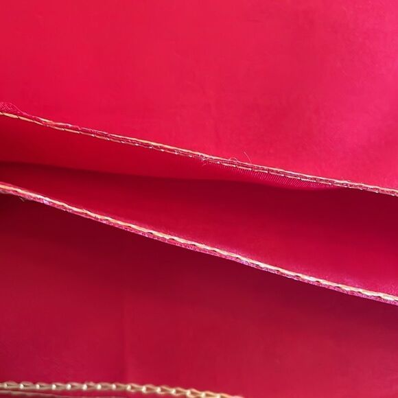 Set of 5 Vtg mid Century red nylon or polyester Christmas or Holiday napkins - Picture 6 of 6